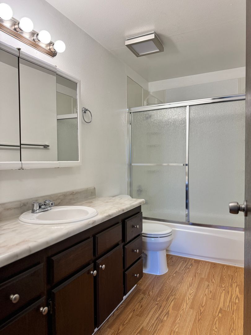 Gallery Image 15