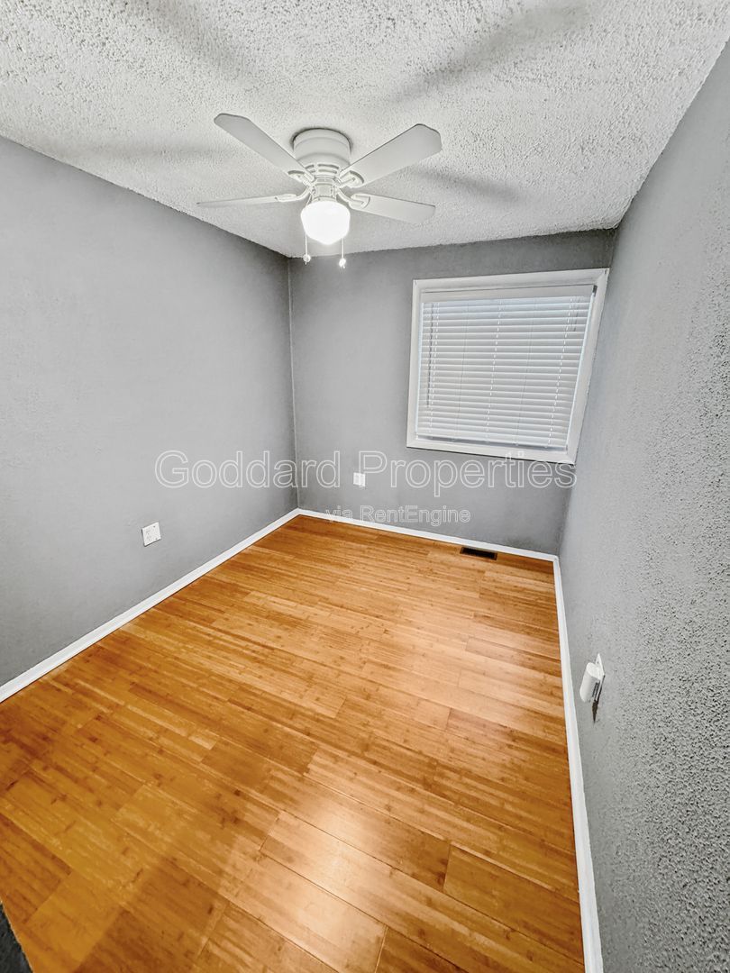 Gallery Image 18