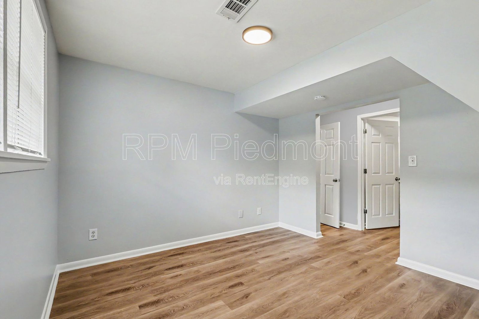 Gallery Image 21