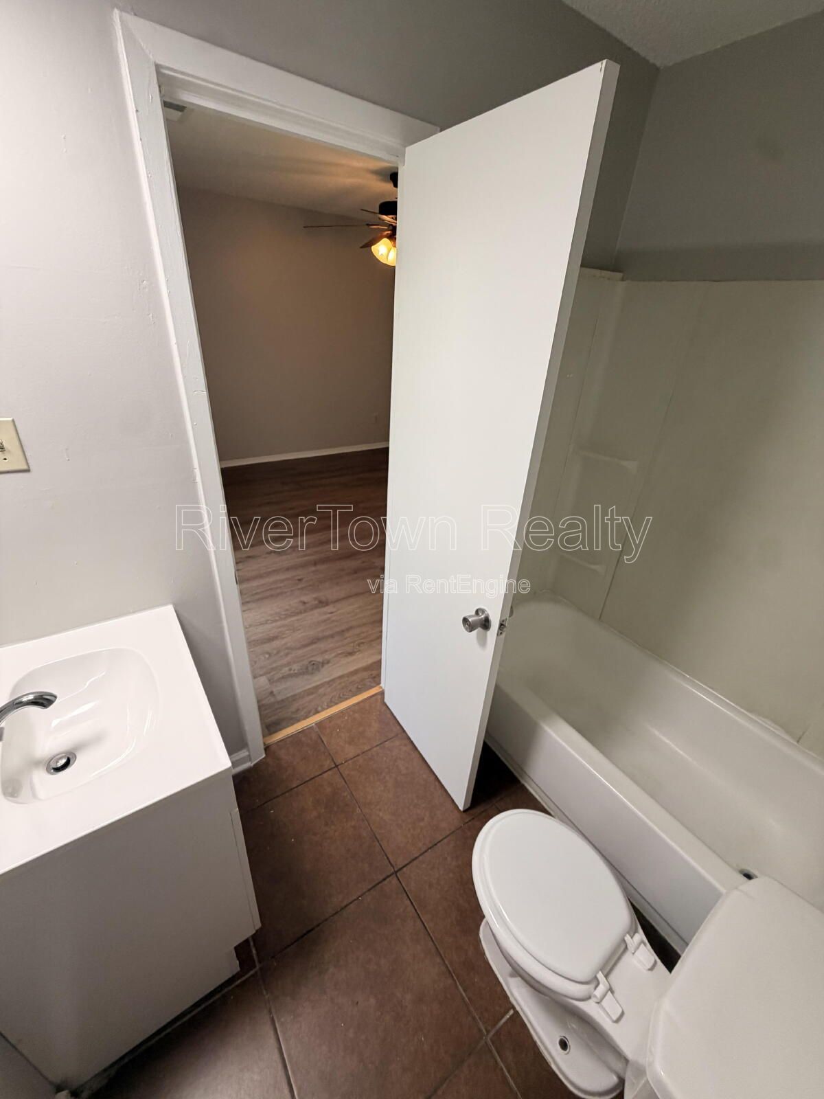 Gallery Image 13