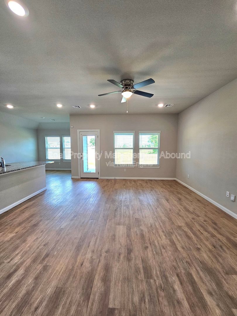Gallery Image 7