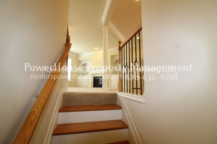 Gallery Image 16