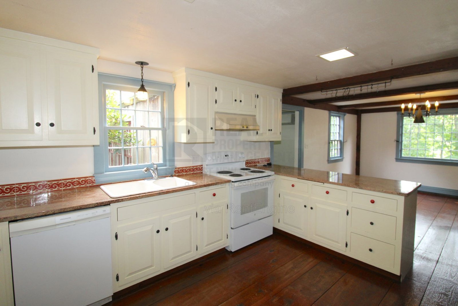 Gallery Image 9