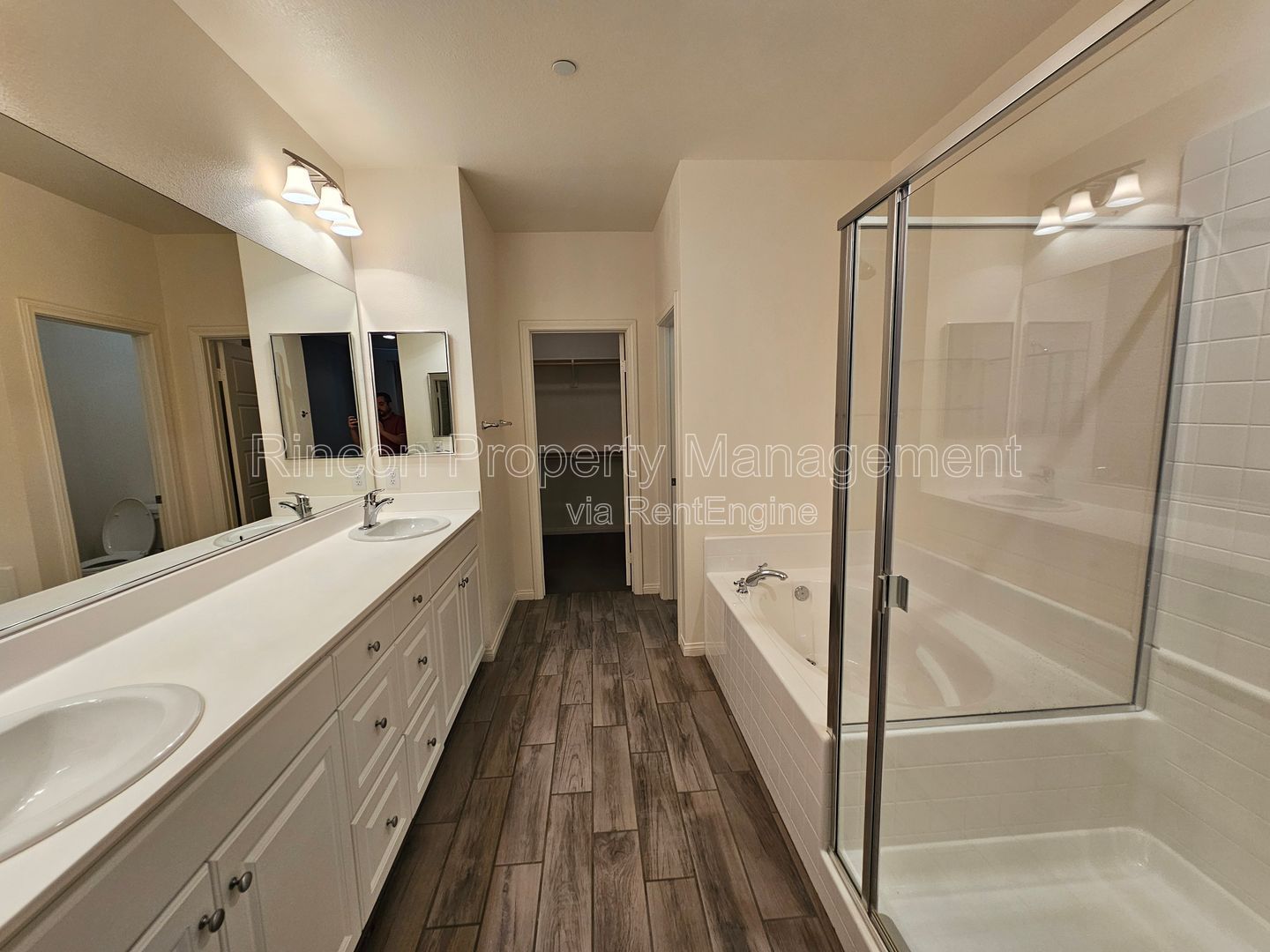 Gallery Image 15