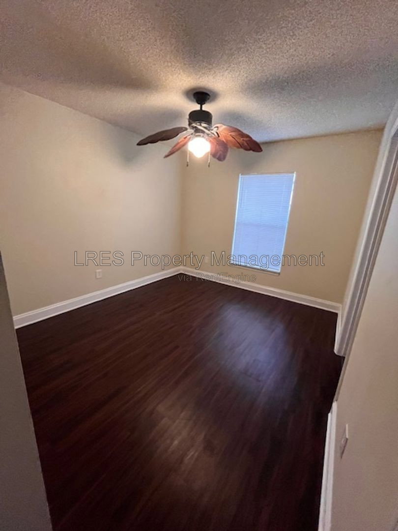 Gallery Image 14