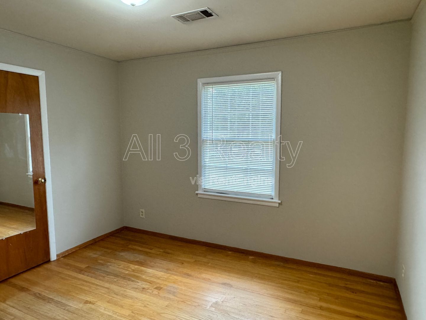 Gallery Image 22