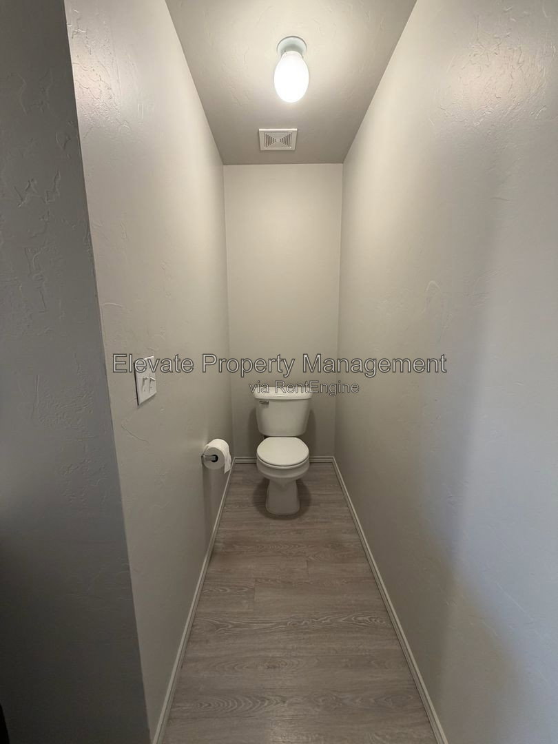 Gallery Image 16