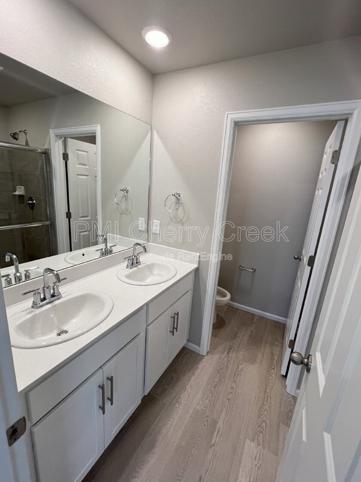 Gallery Image 20