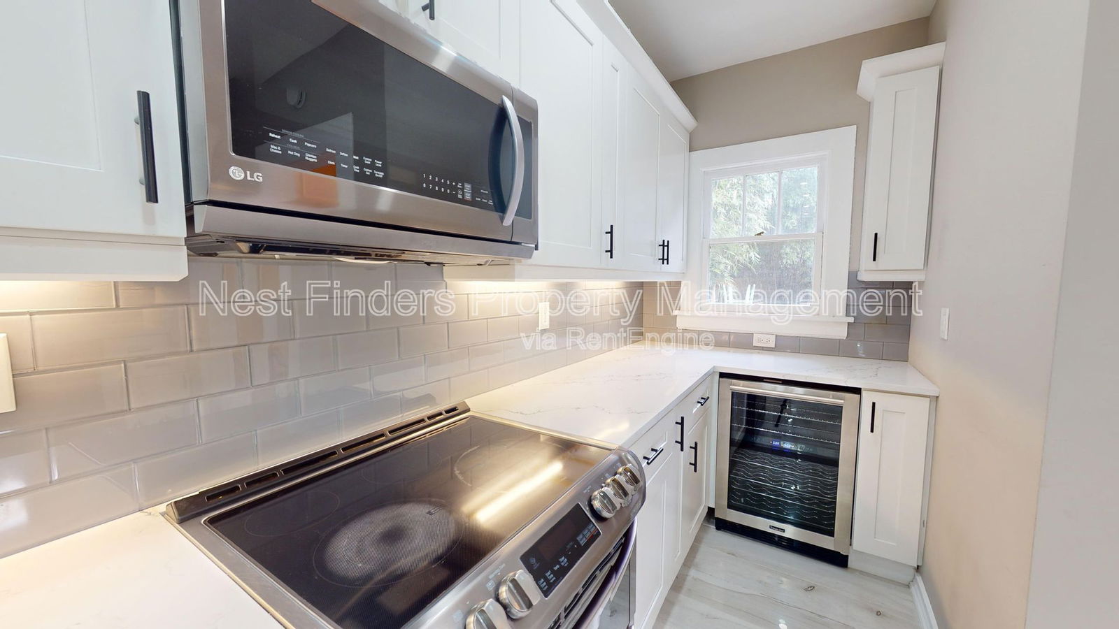 Gallery Image 13
