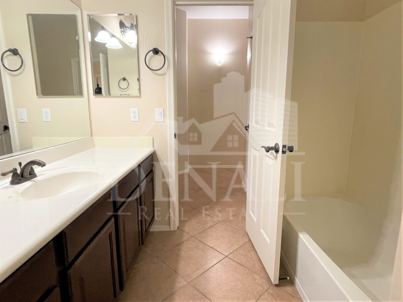 Gallery Image 18