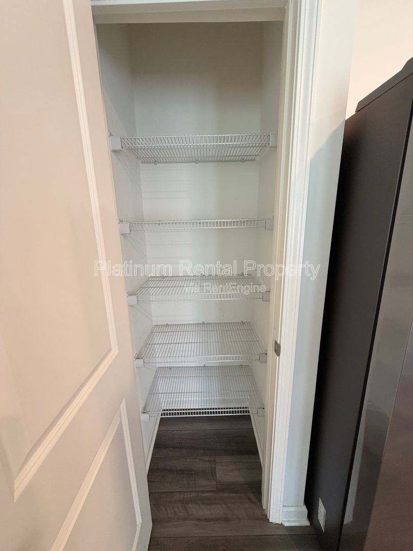 Gallery Image 12