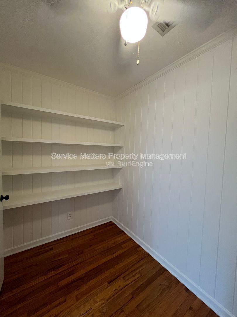 Gallery Image 17