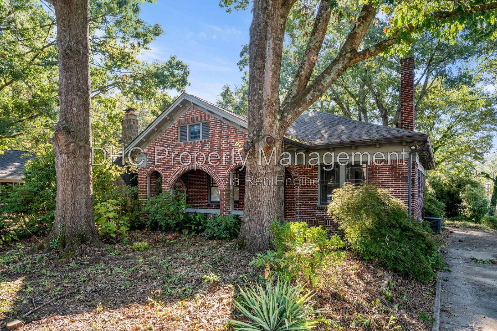 3 Bedroom Rental – 988 Woodbourne Drive Southwest, Atlanta, GA 30310