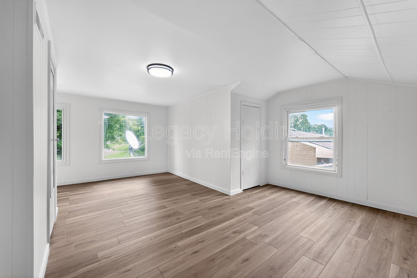 Gallery Image 18