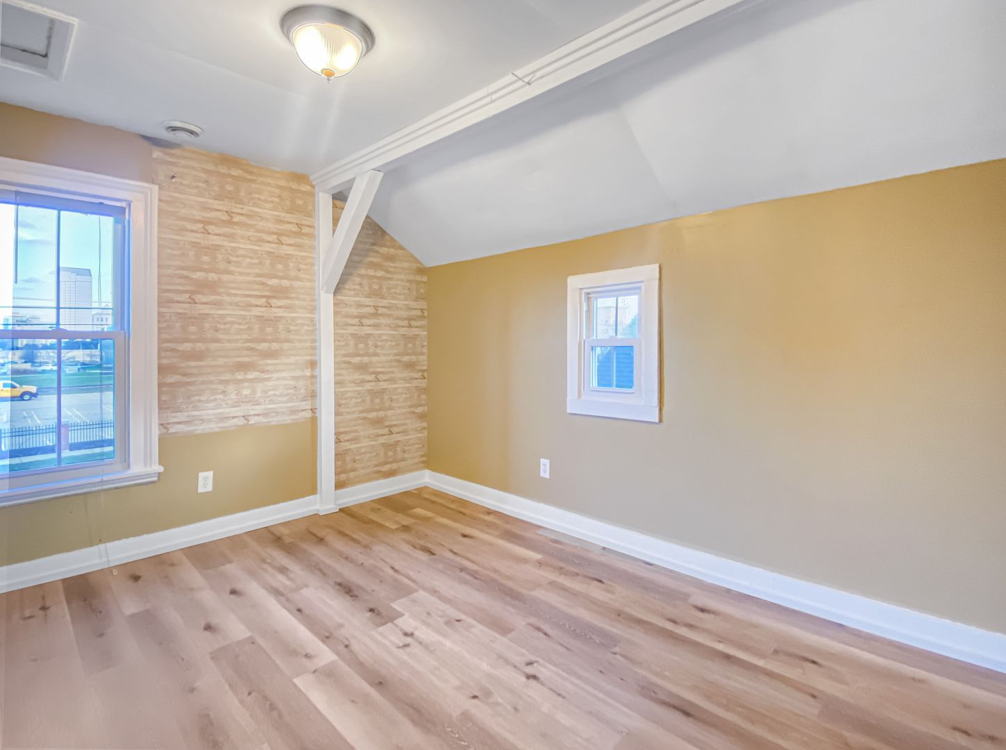 Gallery Image 0