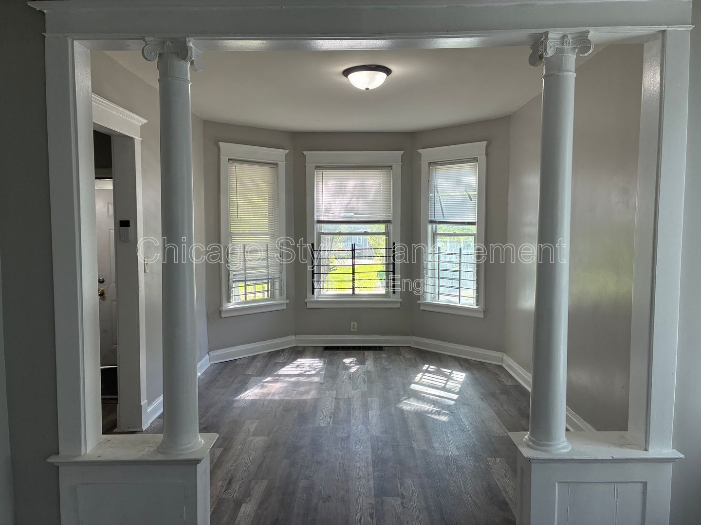 Gallery Image 0
