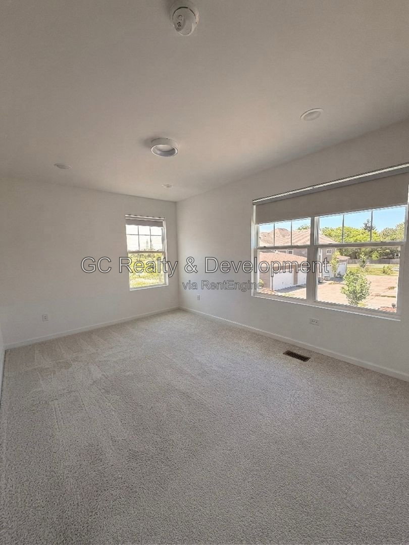 Gallery Image 17