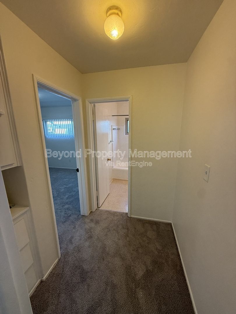 Gallery Image 13