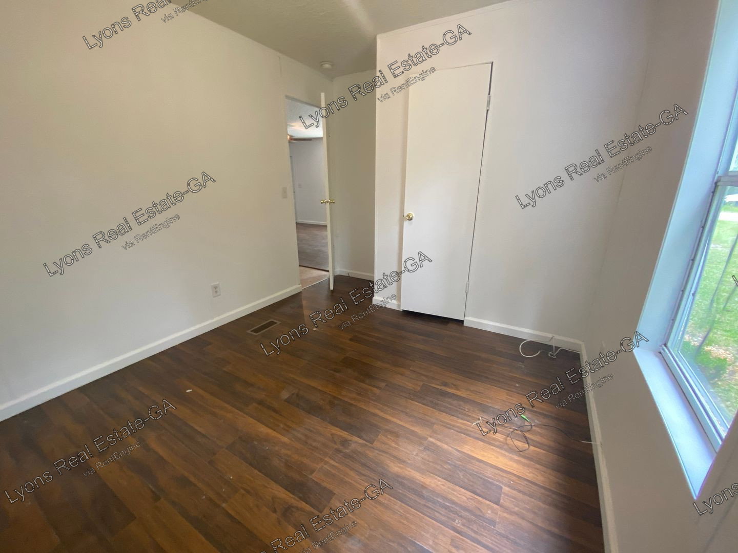 Gallery Image 14