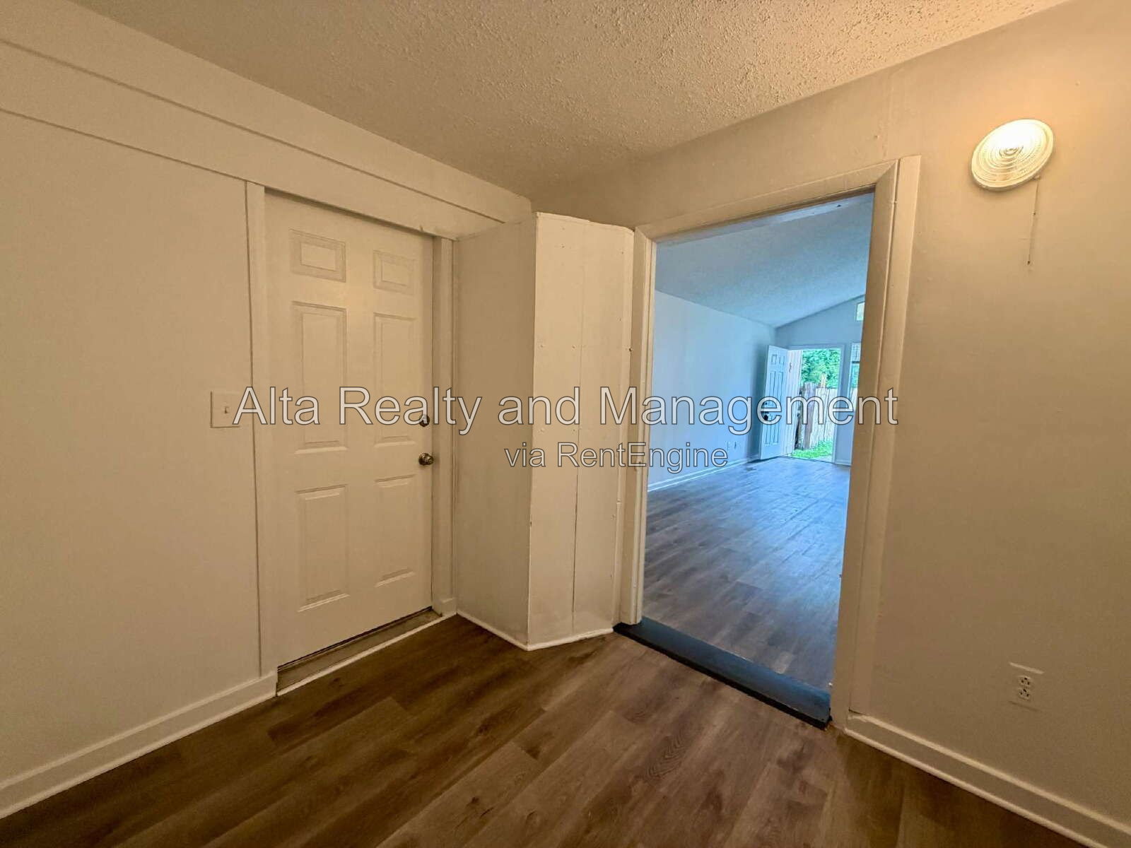 Gallery Image 14