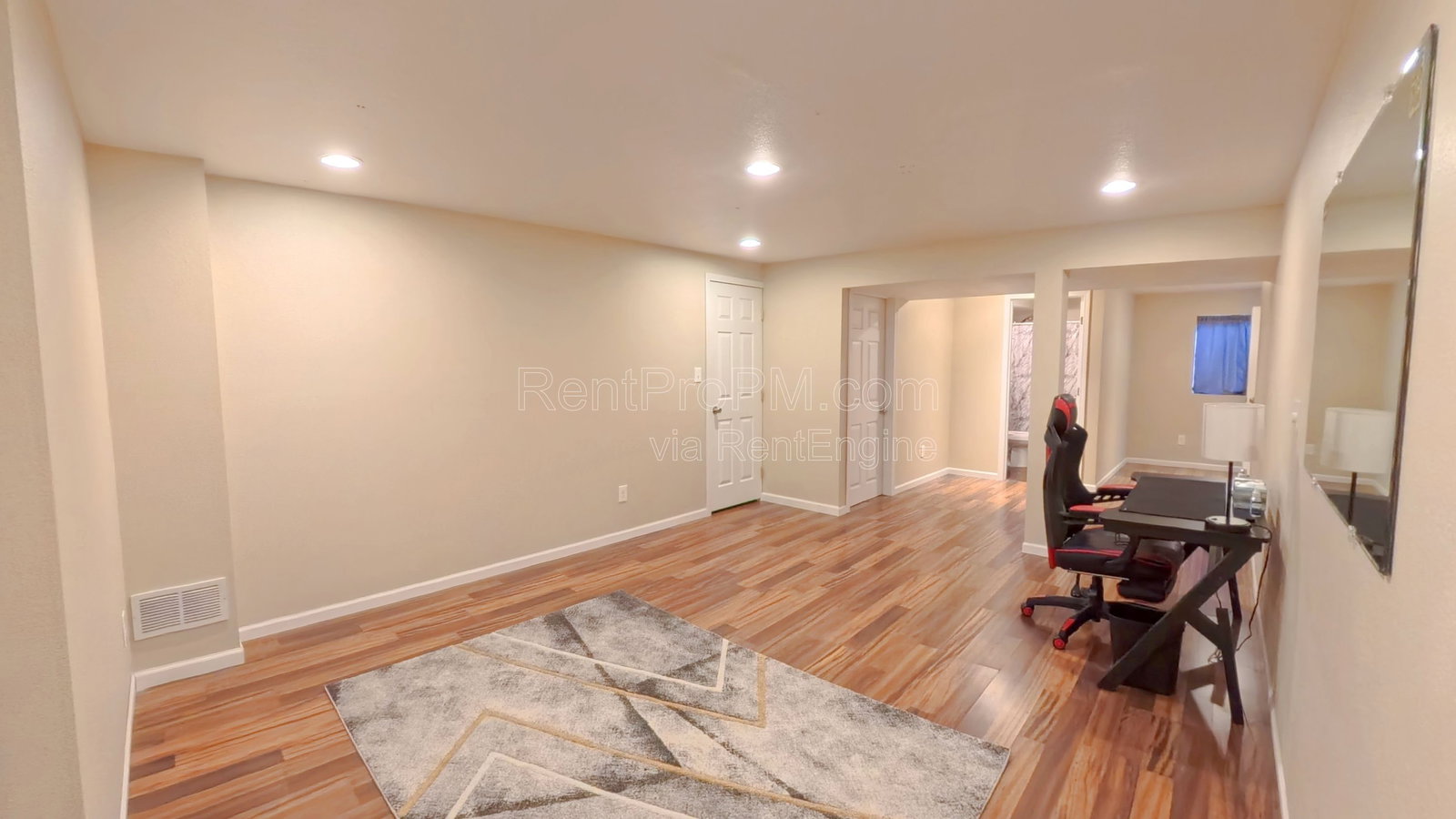 Gallery Image 16