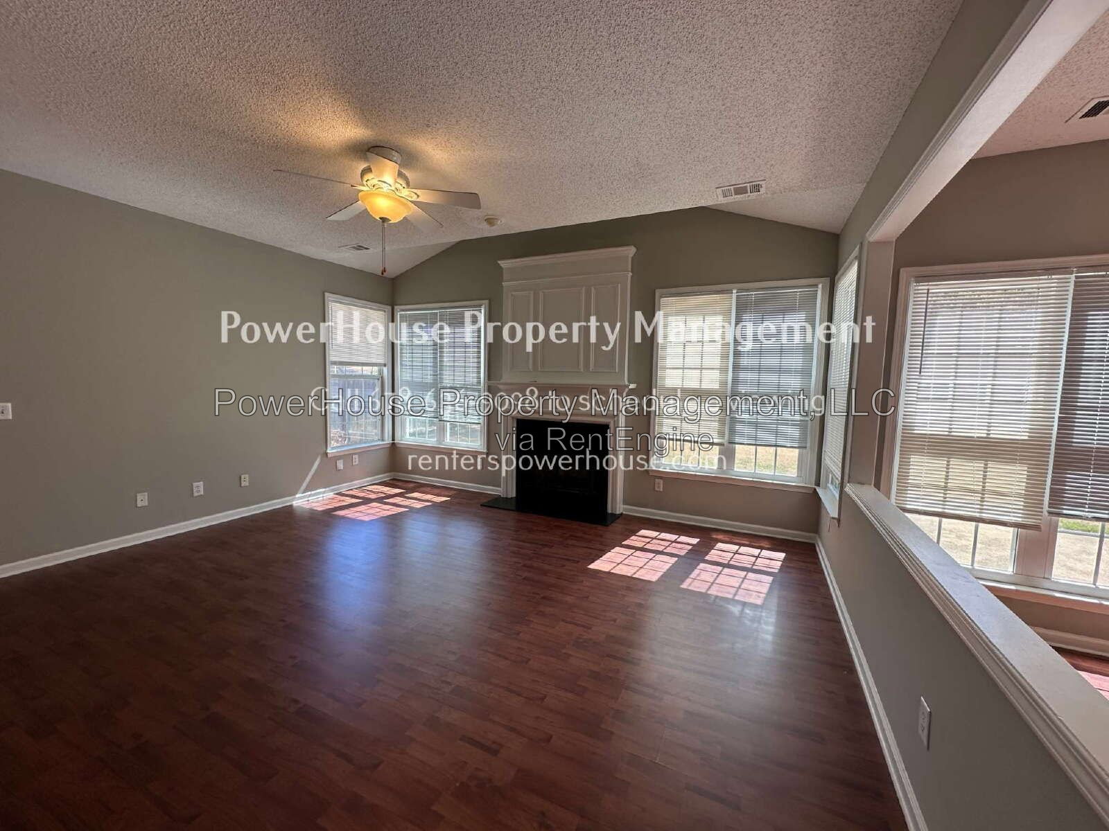 Gallery Image 18