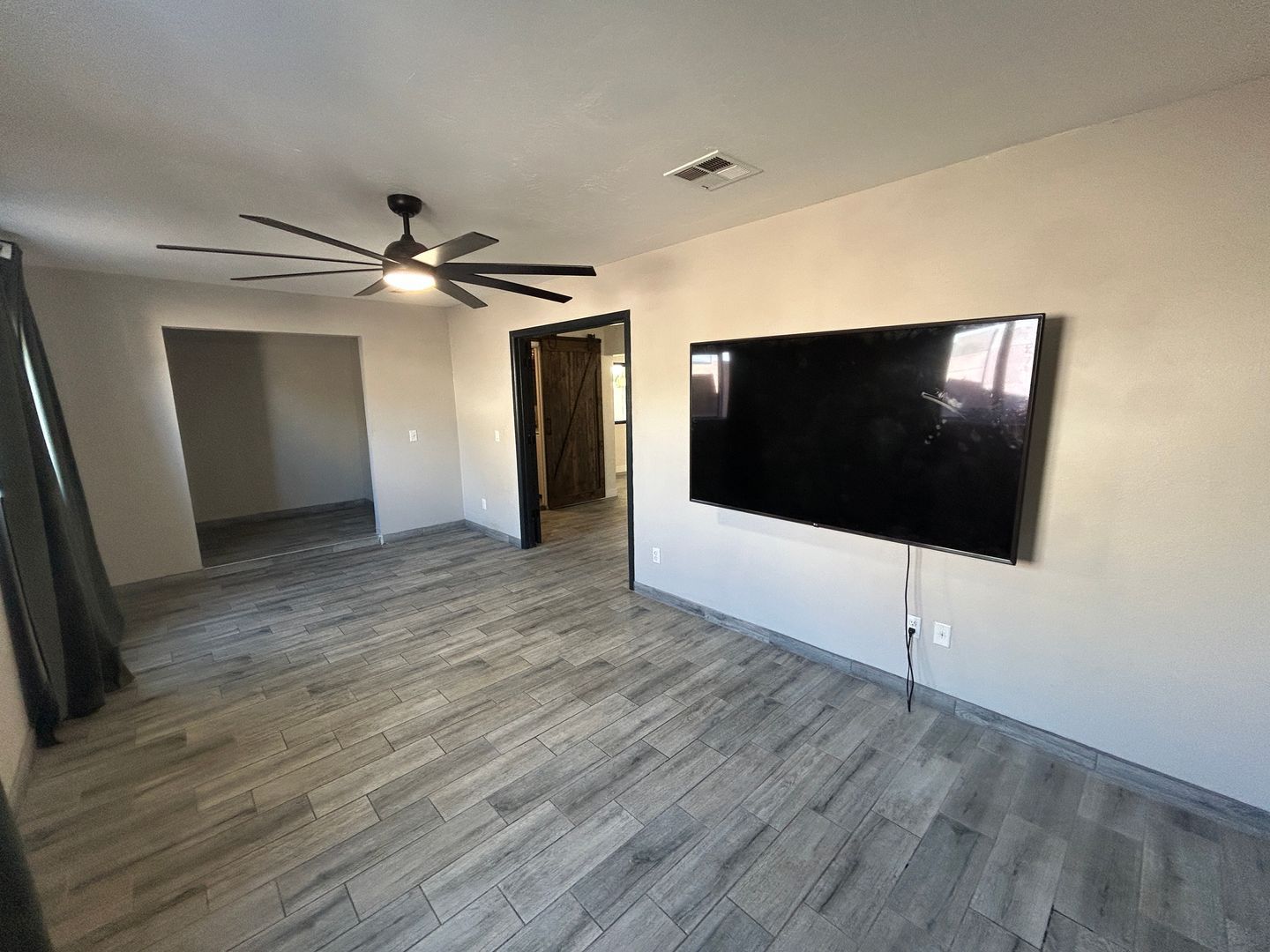 Gallery Image 17
