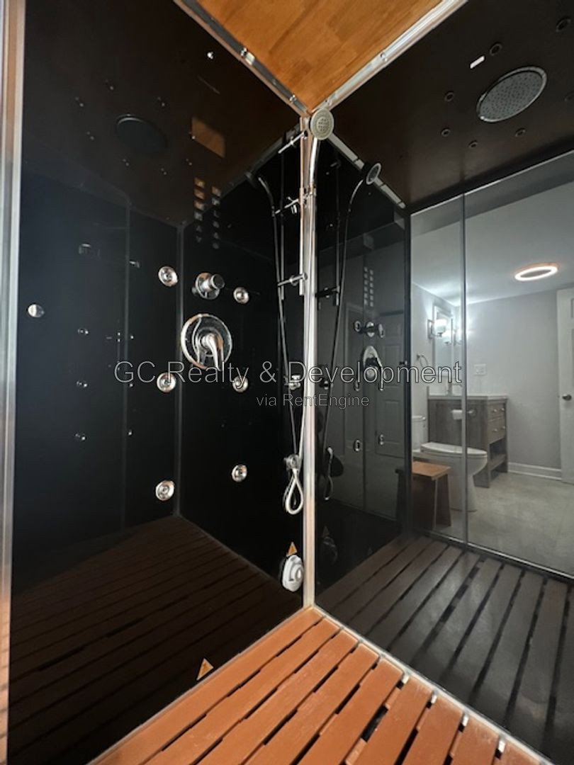 Gallery Image 38
