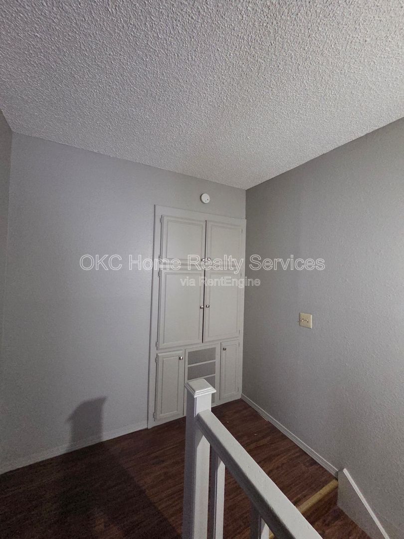 Gallery Image 18