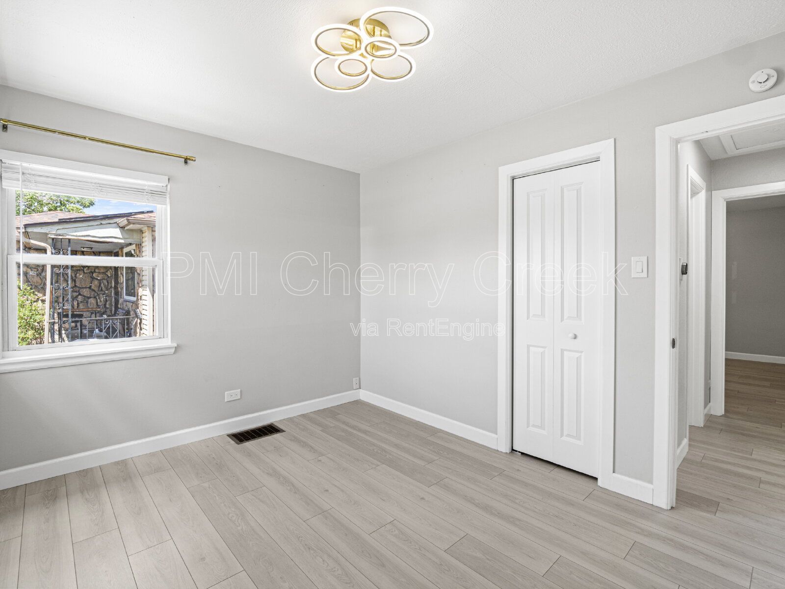 Gallery Image 16