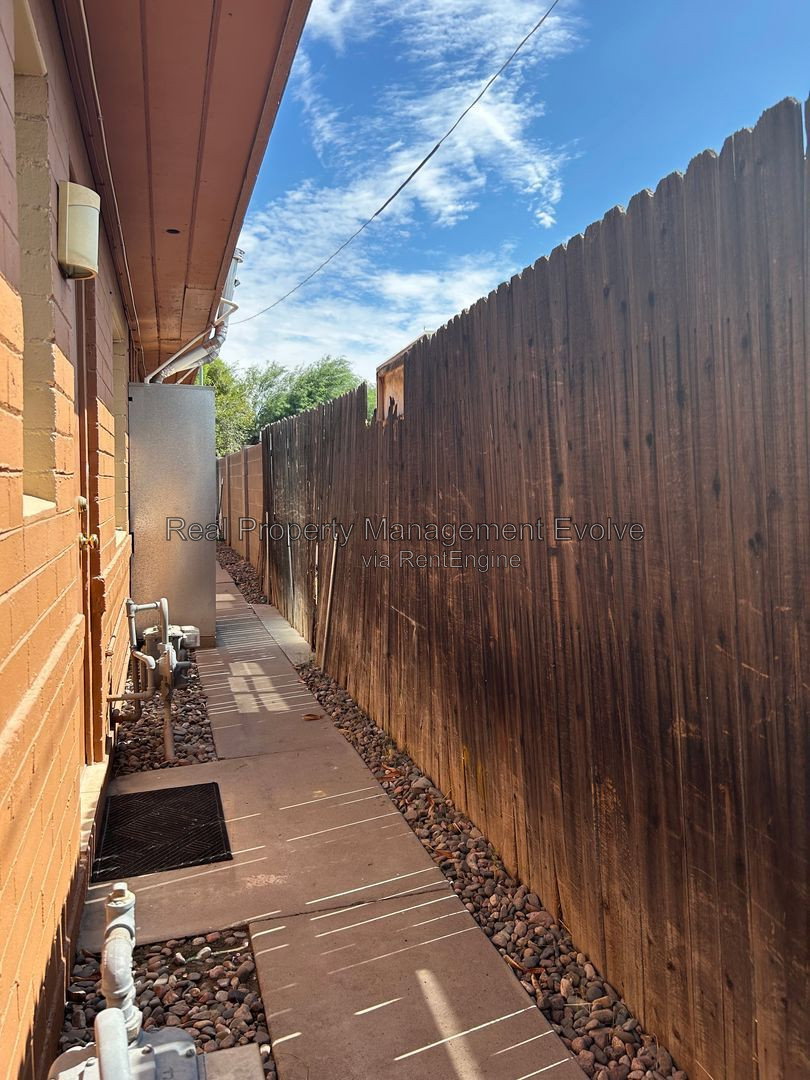 Gallery Image 16