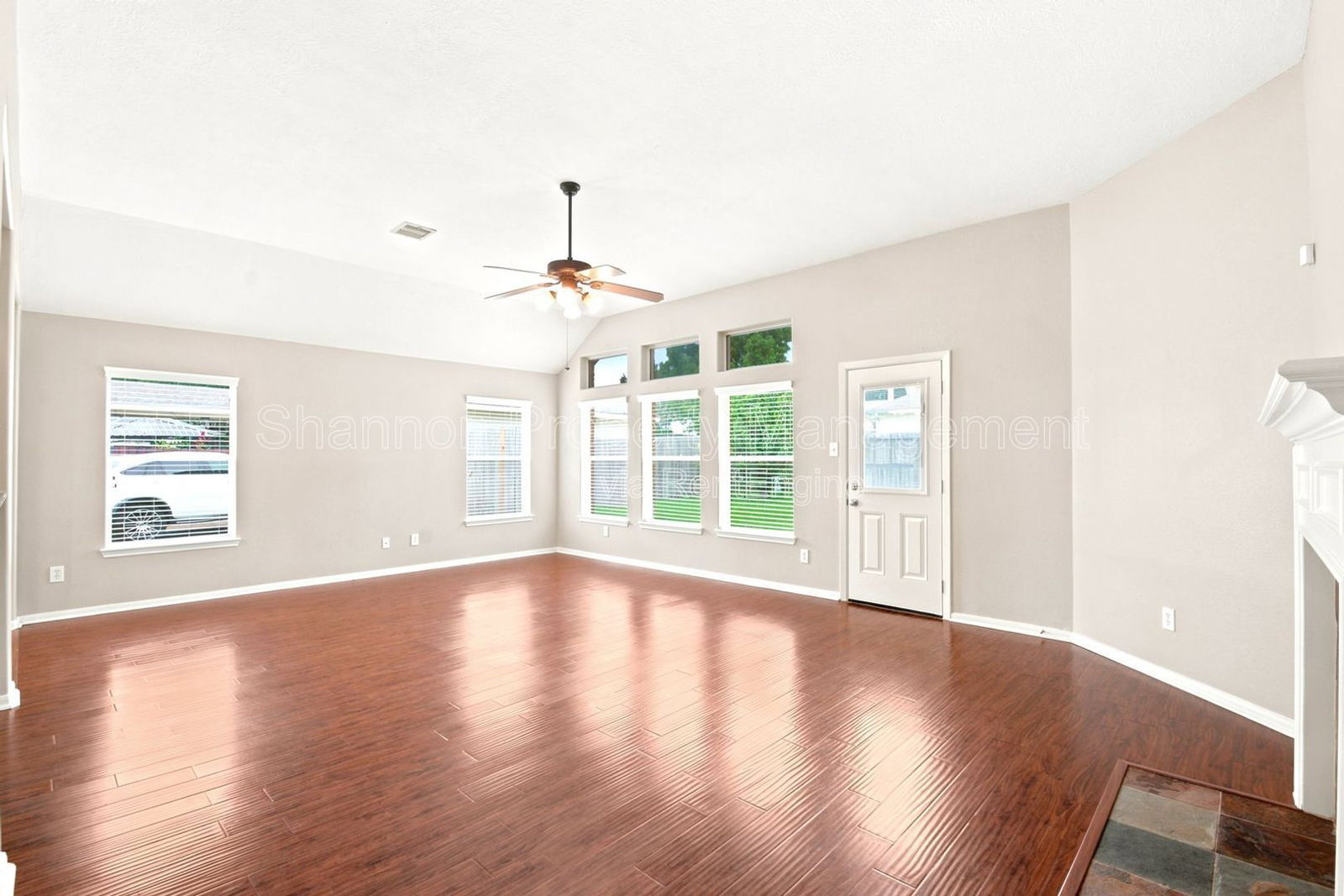 Gallery Image 16