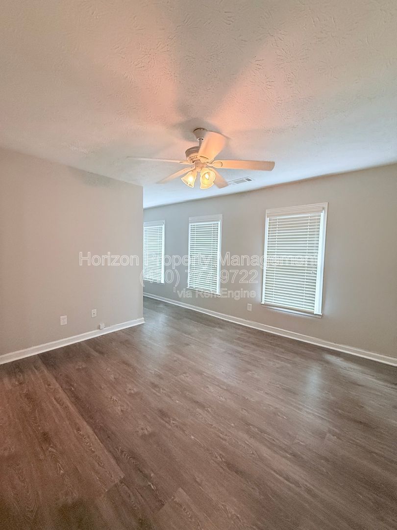 Gallery Image 16