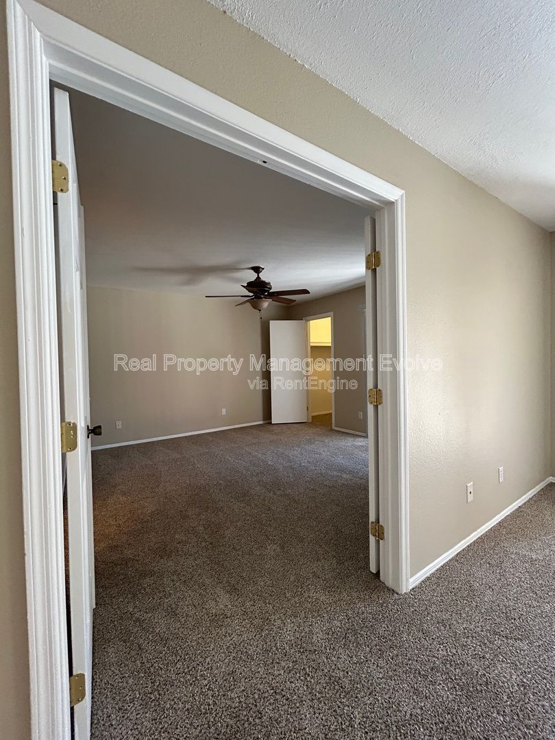 Gallery Image 15
