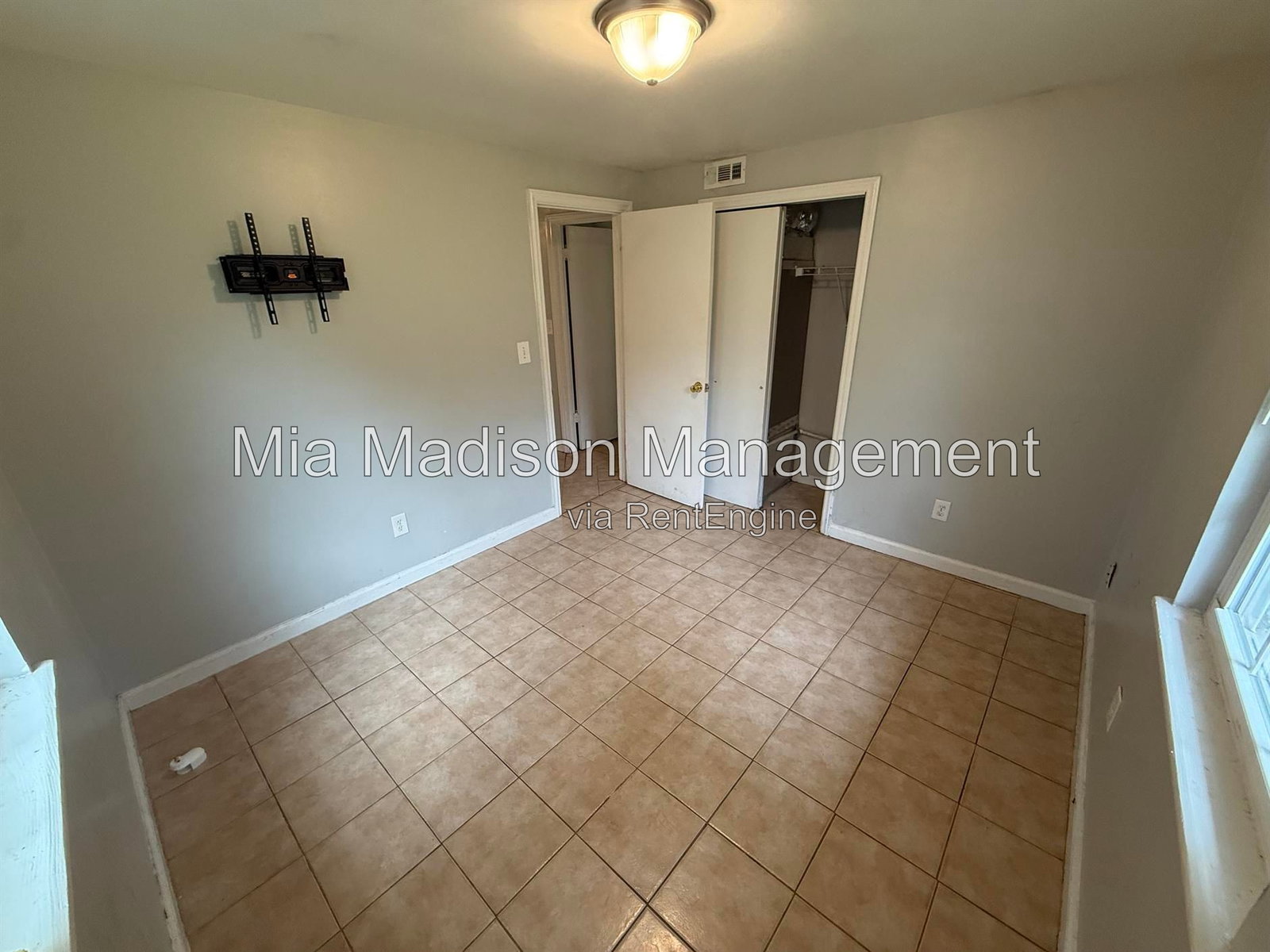 Gallery Image 19