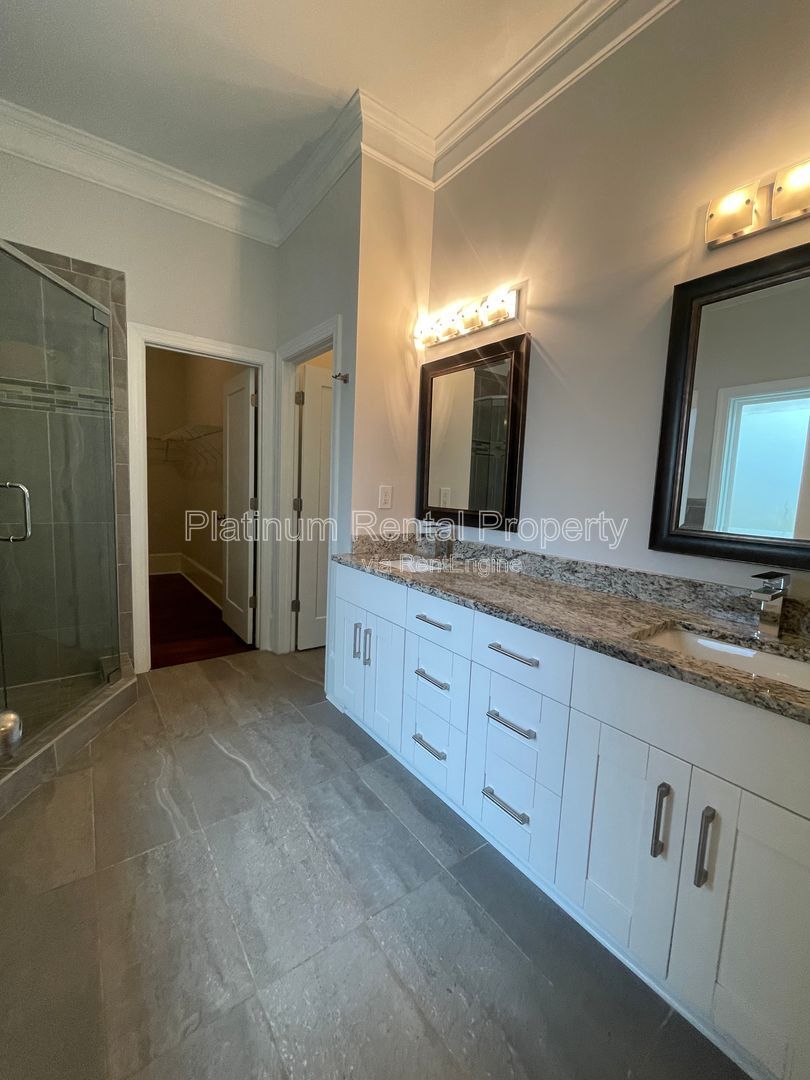Gallery Image 39