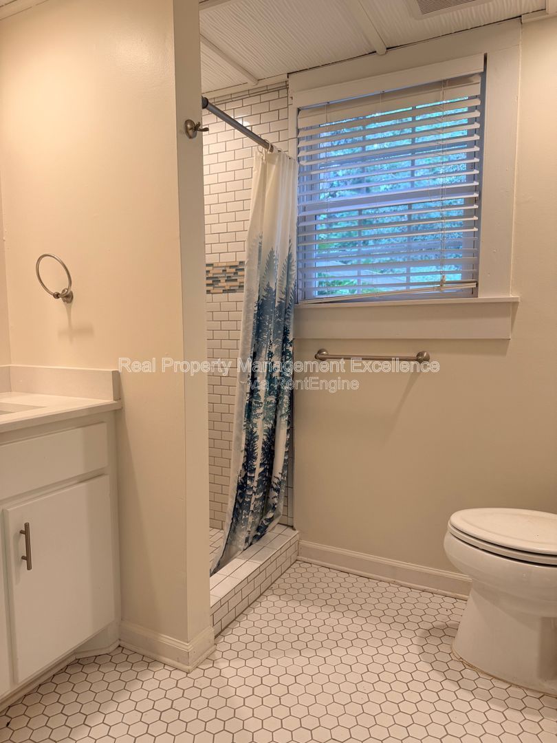 Gallery Image 51