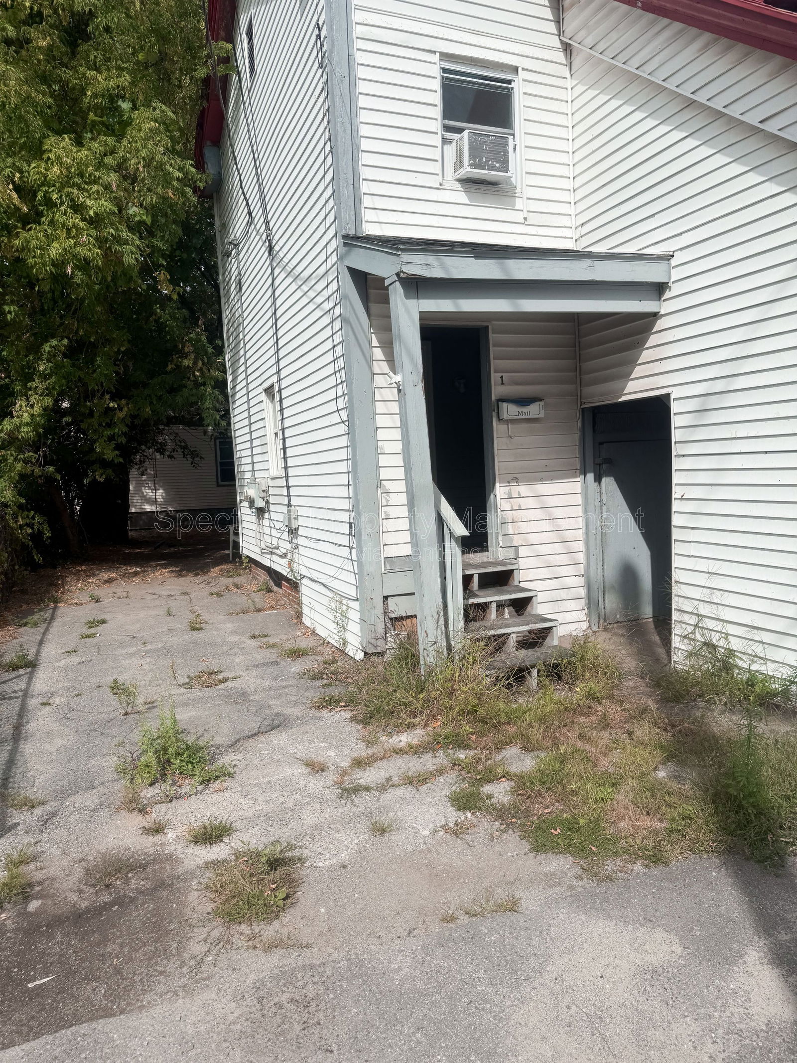 Gallery Image 0