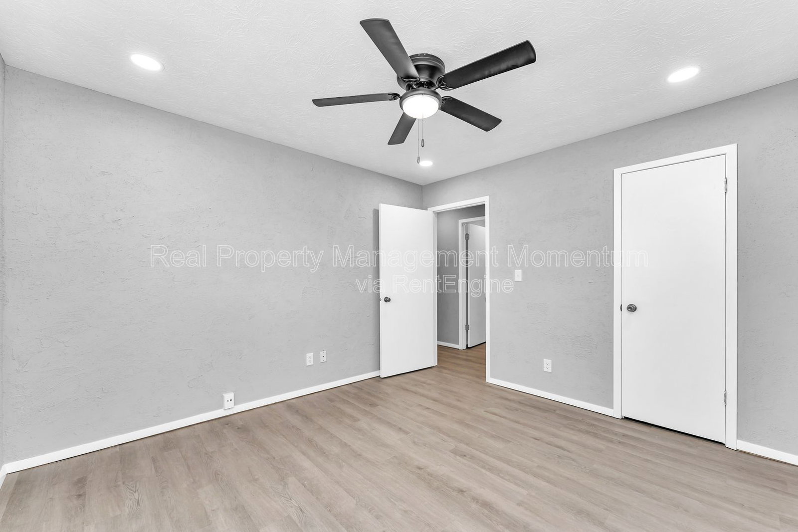 Gallery Image 19