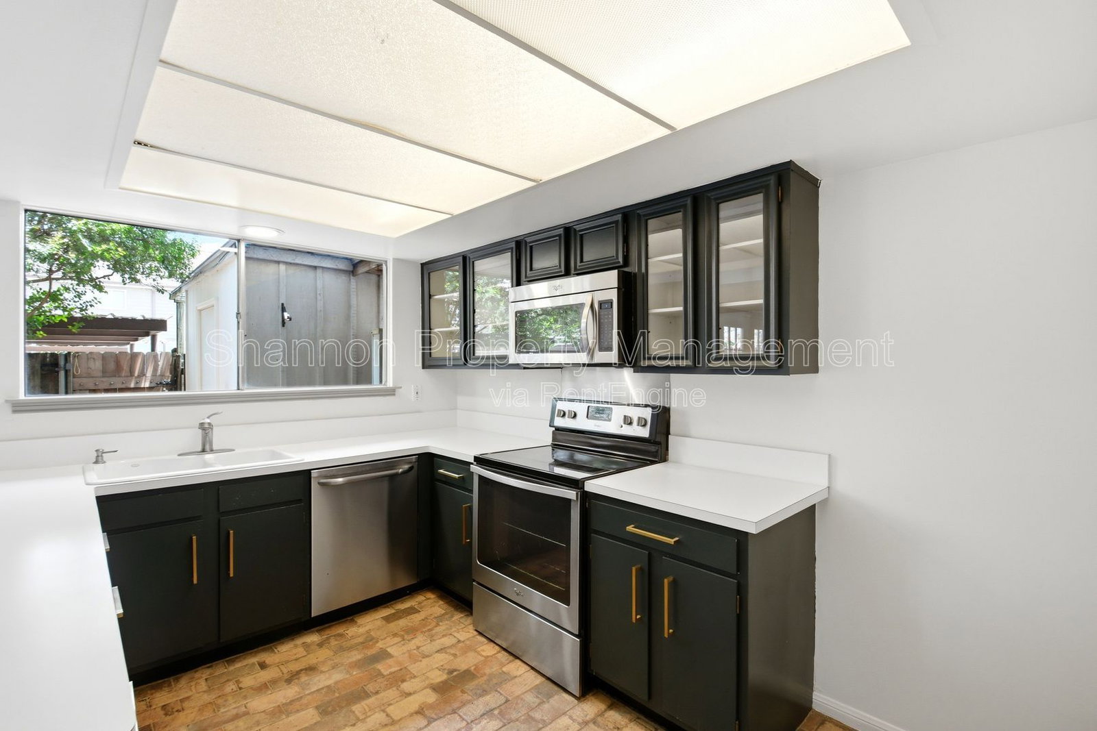 Gallery Image 17