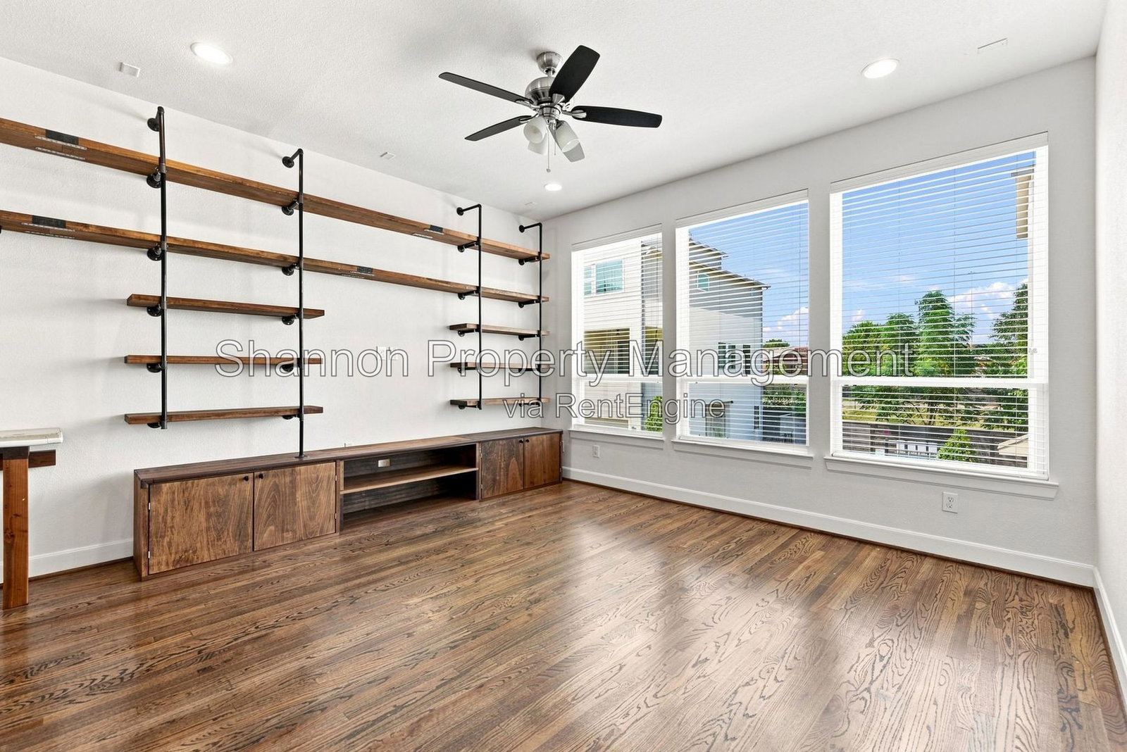 Gallery Image 14