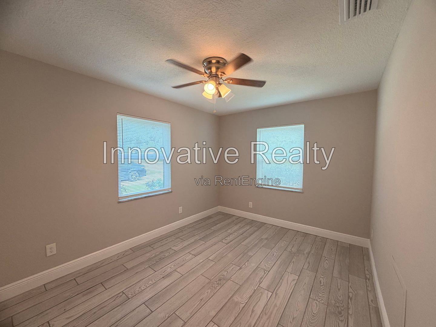 Gallery Image 18