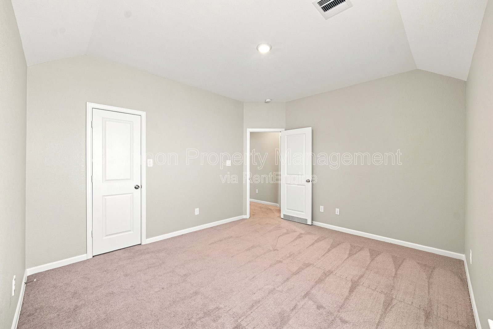 Gallery Image 19