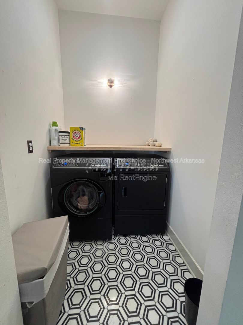 Gallery Image 12
