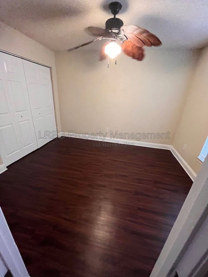 Gallery Image 18