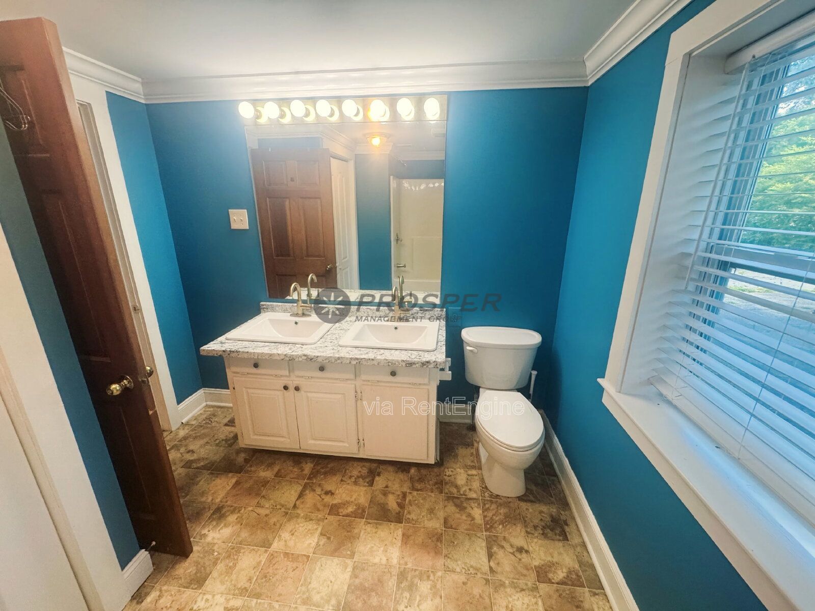 Gallery Image 17