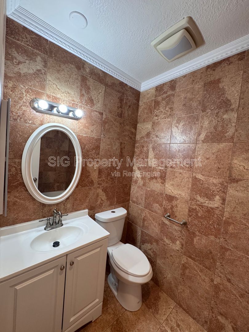 Gallery Image 18