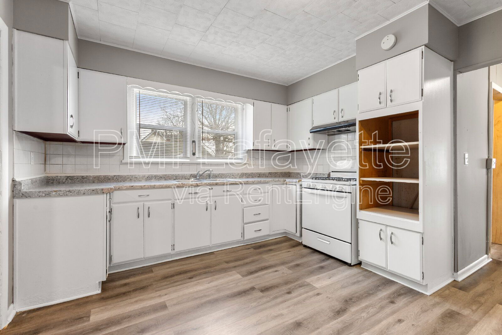 Gallery Image 15