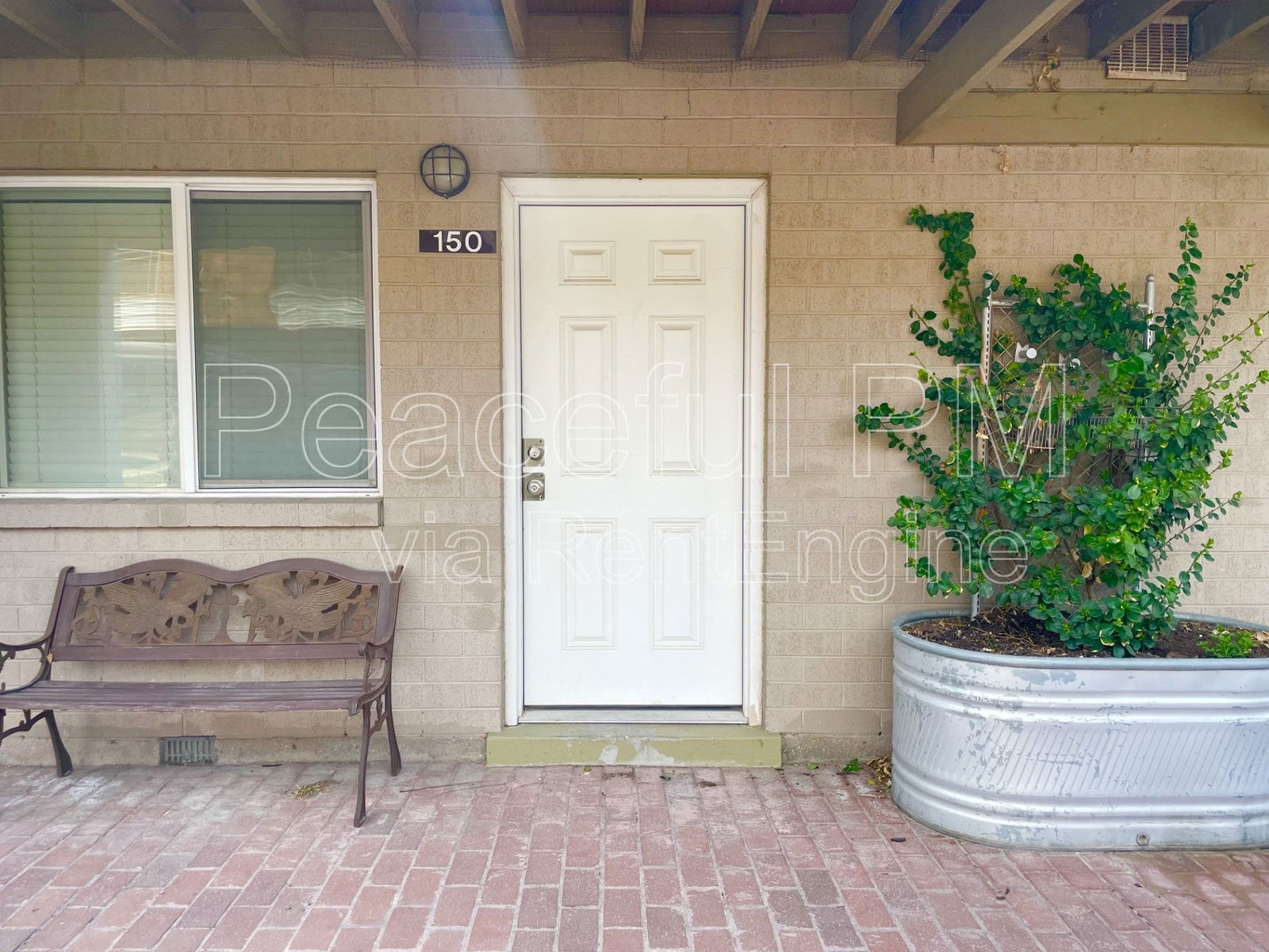 Gallery Image 0