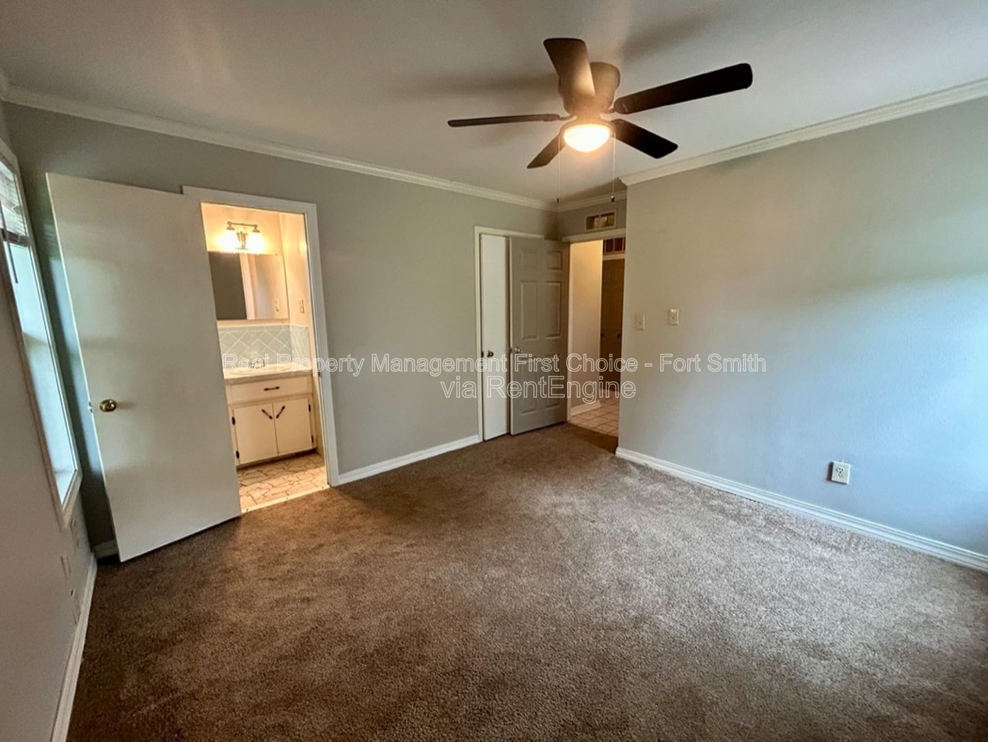 Gallery Image 44